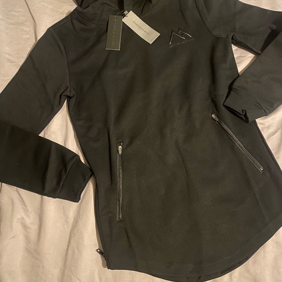 🔥HOT BUY! New hoodie with zippered pockets. Nice thick material! - Picture 1 of 8